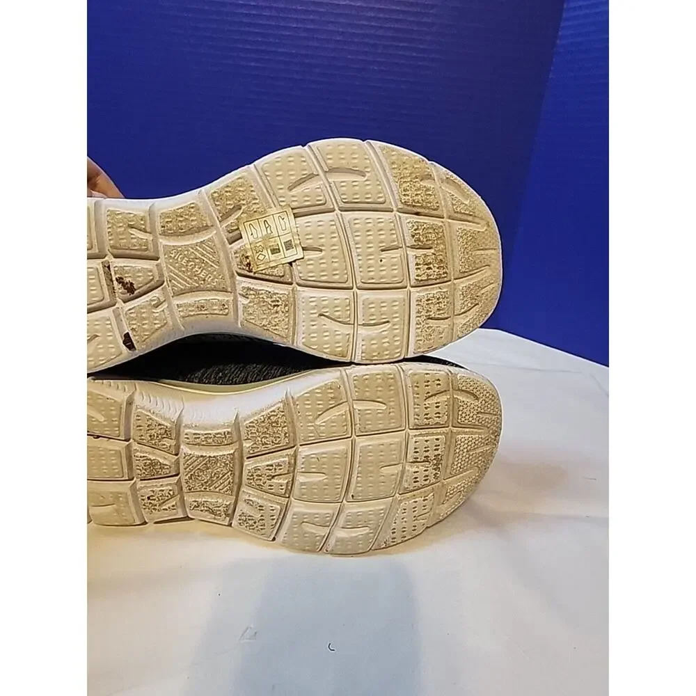 Skechers 6388 these